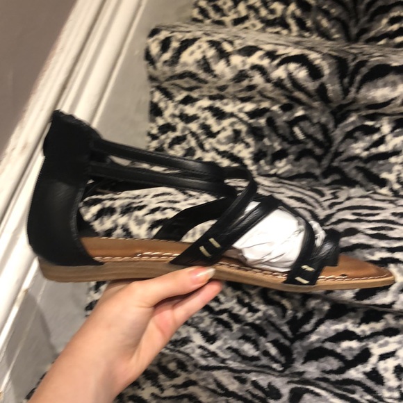 NWT Ollio Black Size 9 Sandals - Picture 3 of 6